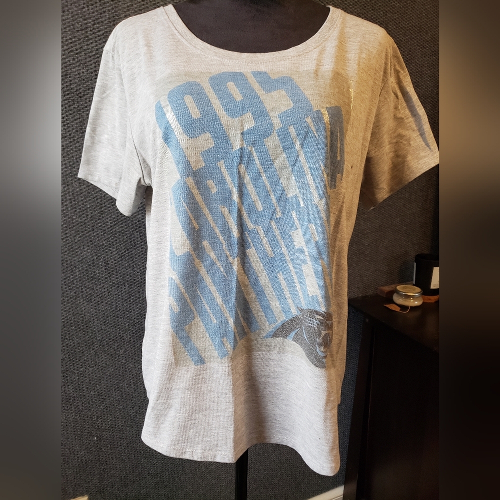 47 Gray and Blue Short Sleeve Tee with Vintage Graphic Print